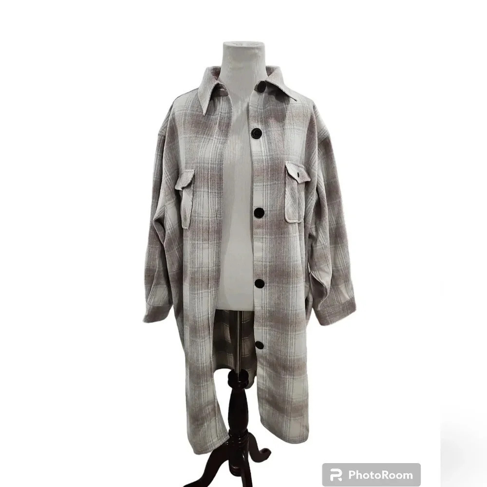 Basin and Range Plaid Oversized Shacket Medium/Large - Picture 8 of 8
